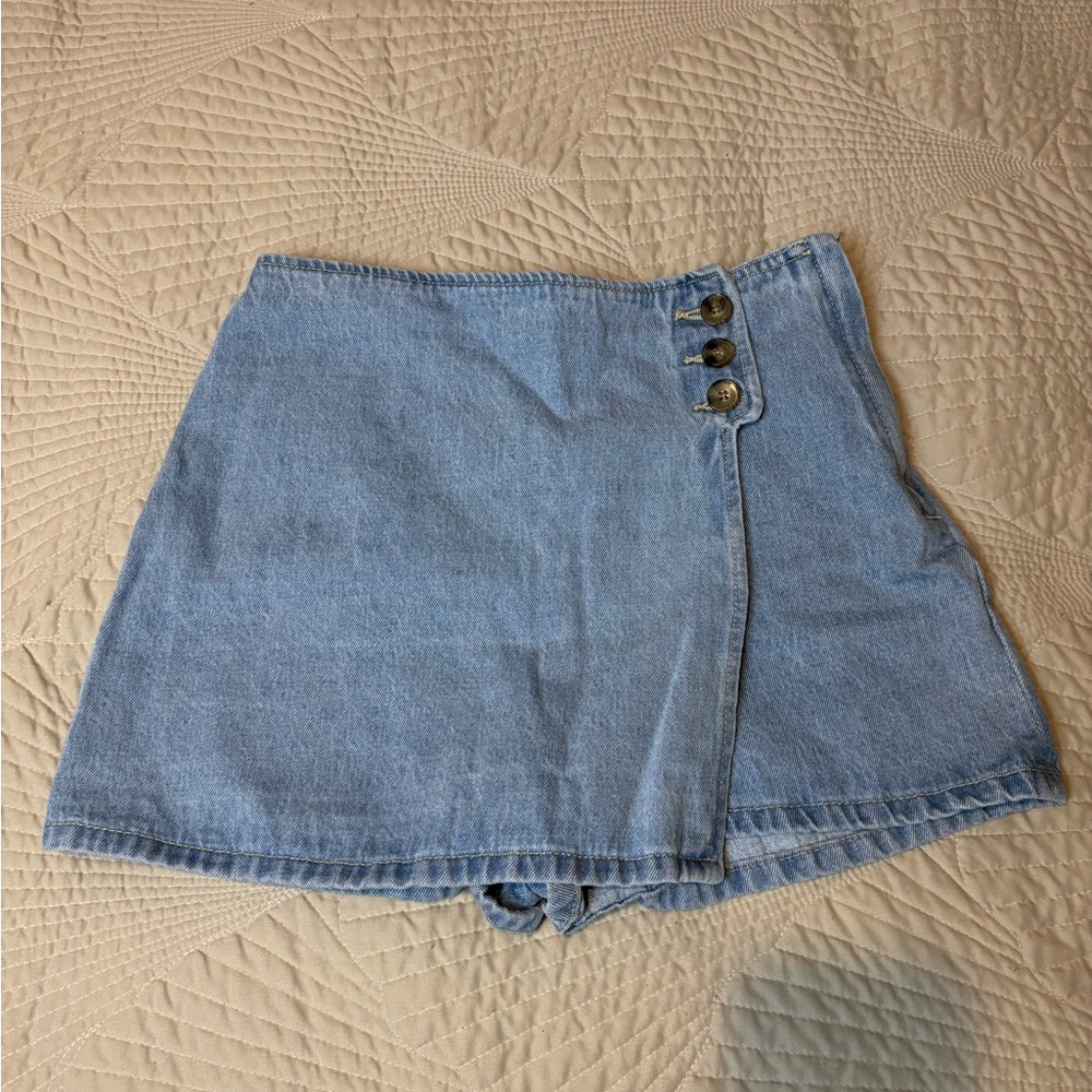 Forever 21 Light Blue Denim Skort with Button Detail